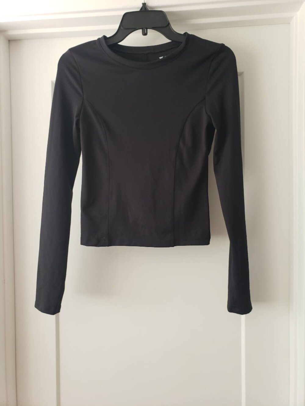 VICTORIA SECRET'S ON POINT OPEN BACK ACTIVE TOP SIZE XS